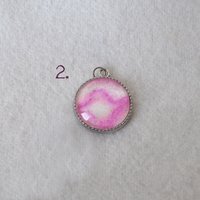 Neck Candy Pink and white pendant- faux stones