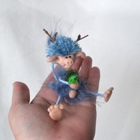 Freddy - Blue Impling holding a frog!