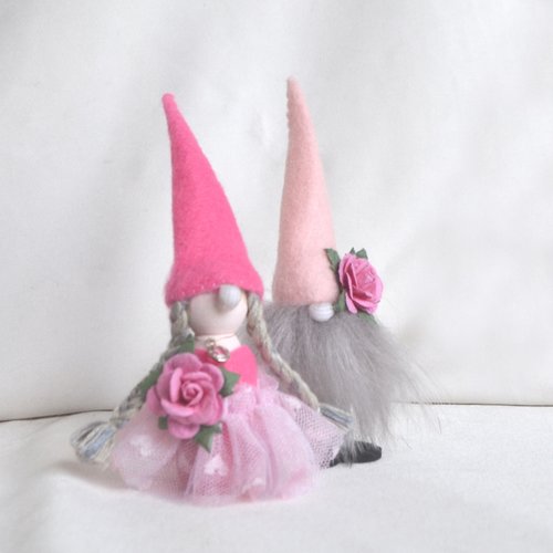 Valentine Love Gnome Peg dolls