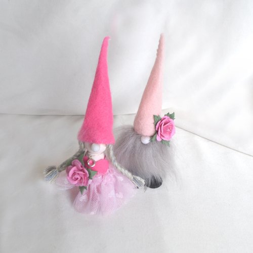 Valentine Love Gnome Peg dolls