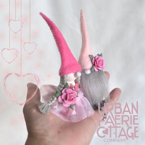 Valentine Love Gnome Peg dolls