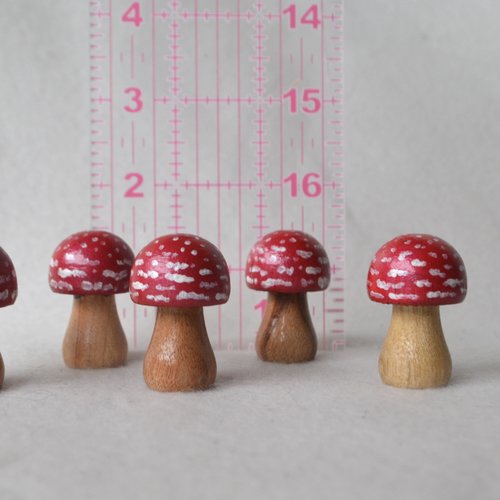 Mini Fly Agaric wooden mushroom