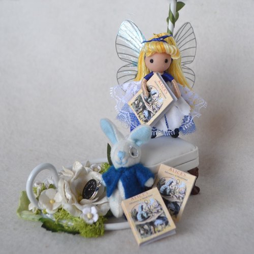 Alice in Wonderland fairy doll (set)