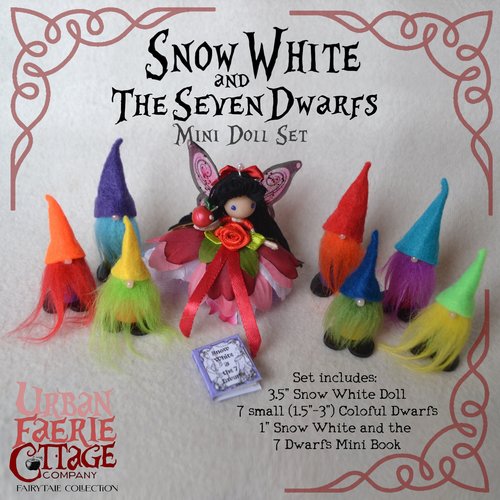 Snow White and 7 dwarves fairytale doll set